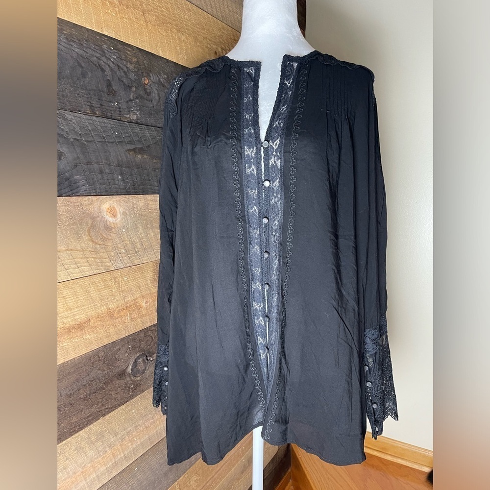 Johnny Was Sheer Lace Basic Black Eleanor
Blouse New MSRP $238 Size XL